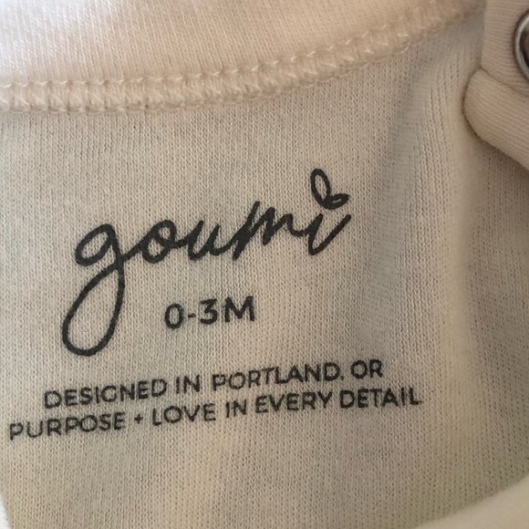 GOUMI - short sleeve onesie with back snaps - Size 0-3 - Cream - NWOT - Picture 4 of 7